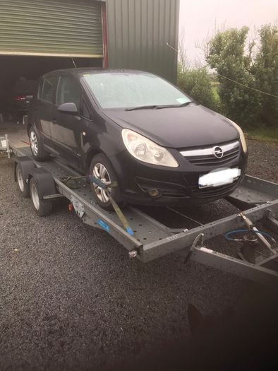 08 Opel corsa breaking
