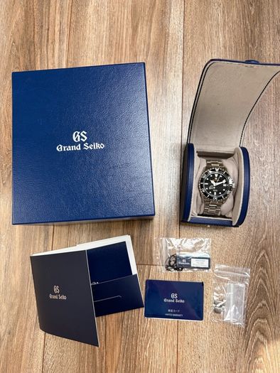 Grand Seiko SGBA463 dive watch. Titanium, Spring Drive, Full Set