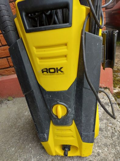 ROK Powertools Powerwasher, 2000W IP x 5, Rated Pressure 10MPa, 5.5l per min, working great and in excellent condition