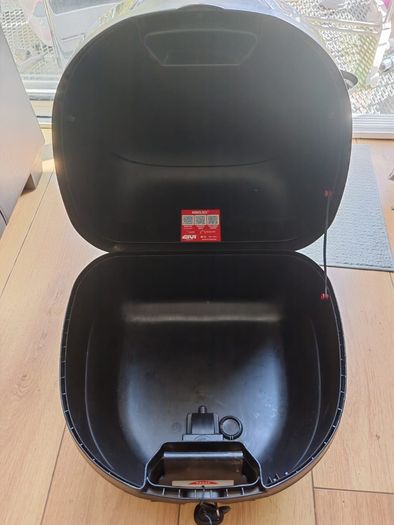 Motorcycle top box Givi, panniers