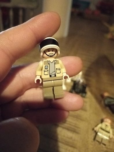 Lego star wars minifigure captain Antilles