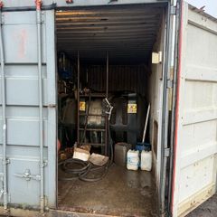 Fuel tank container