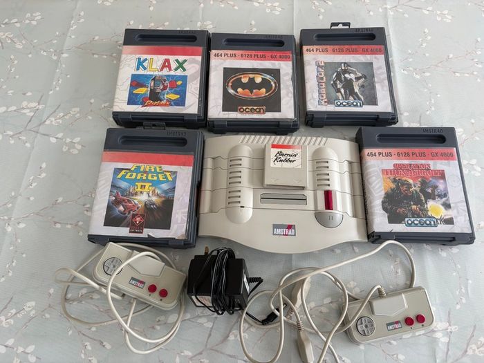 Amstrad GX4000 + Games
