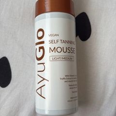 Ayu Glo vegan self tanning mousse light / medium
