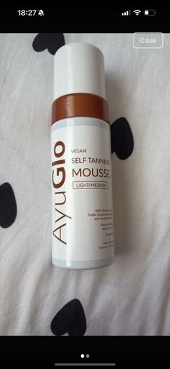 Ayu Glo vegan self tanning mousse light / medium