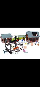 Farm and tractor play set 72pcs BNIB