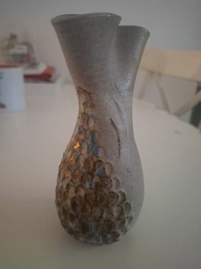 vintage scupture vase Dun Caoin