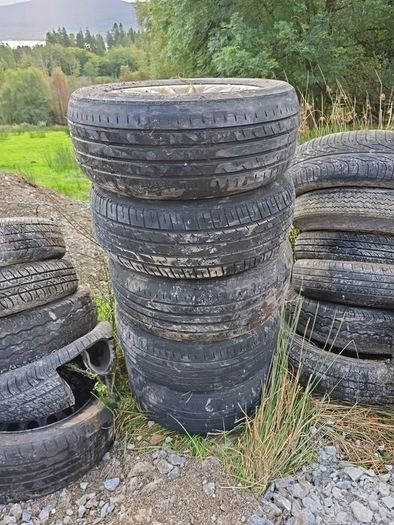 bmw 5 series 5 bolt alloy wheels 225 55 t16