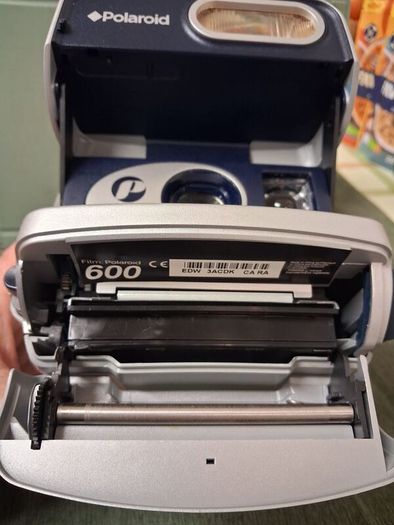 Polaroid P600 Camera