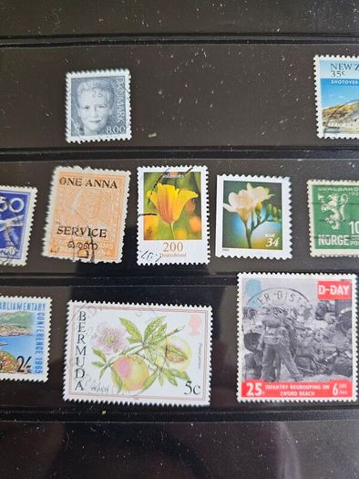 World Stamps UK USA France Denmark New Zealand Swiss India Bermuda Croatia Portugal