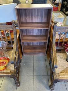 bookshelf