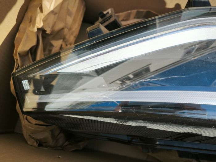 ID 4 Drivers side Matrix IQ headlight