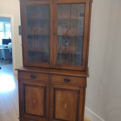 Early to mid 20th century Irish inlaid mahogany Glazed cabinet / bookcase