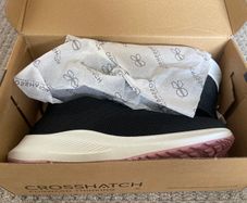 Ladies Crosshatch Size 5 (New)