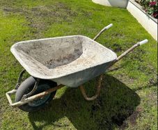 Wheel barrow