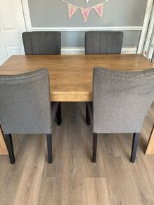 Table & 6 chairs