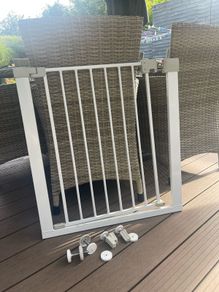 safety first secure pressure fit safety baby gate need gone ASAP due to house clearance two available