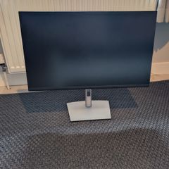 Dell 27" USB-C Hub Monitor (P2722HE)