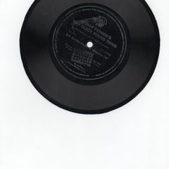 Monty Pythons Tiny Black Round Thing New Musical Express 1974 7 Inch Silly price 2 euro