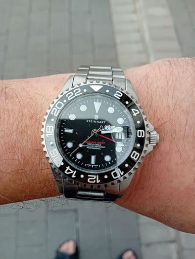 Steinhart GMT ocean one premium Mans Automatic watch