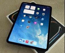 iPad Pro M4 13 inch + Cellular