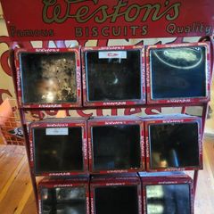 vintage Biscuit stand