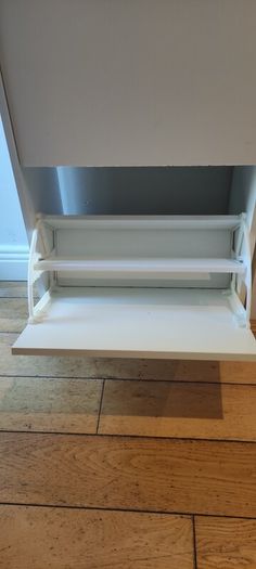 Shoes cabinet
