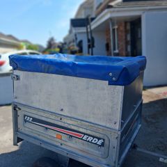 Car trailer