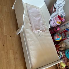 toddler bed and mattress