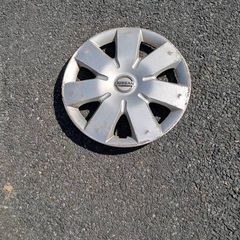 Nissan wheel trim