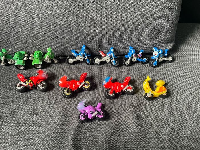 Ricky zoom figures