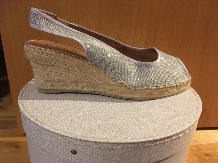 OGETTI Silver Slingback Espadrille Sandals 39 New