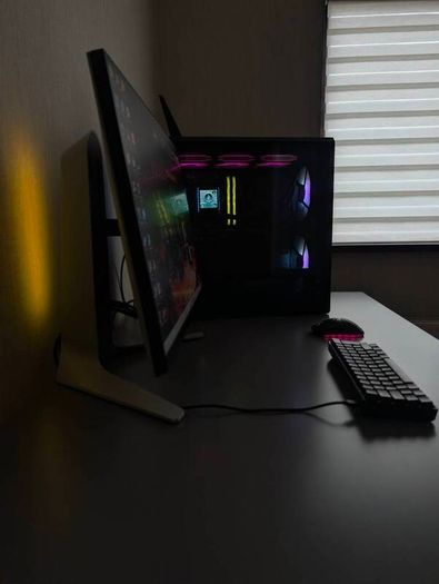 Lian Li High-end Gaming Pc | 9800x3d | 32gb Ddr5 | X870 | 2tb Nvme | Rtx 5070 Phyton Iii | Rm1000x