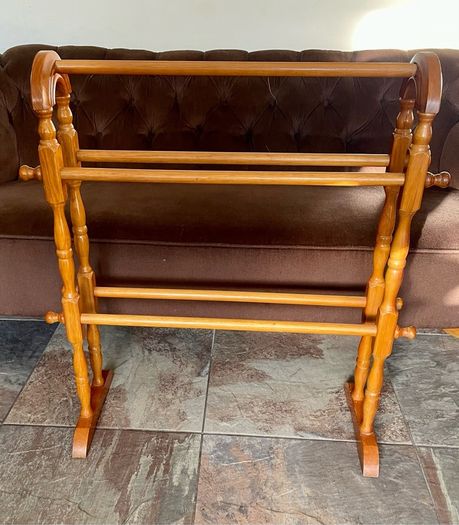 Antique Victorian Style Free Standing Pine Country Wooden Towel Rail Stand Rack