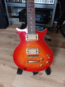 Vintage VHE100  electric guitar
