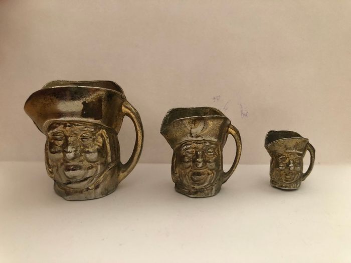 Vintage Set Of 3 Miniature Brass Toby Jugs Mugs