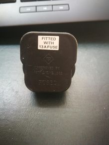 3 pin plug