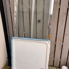 Shower tray and door
