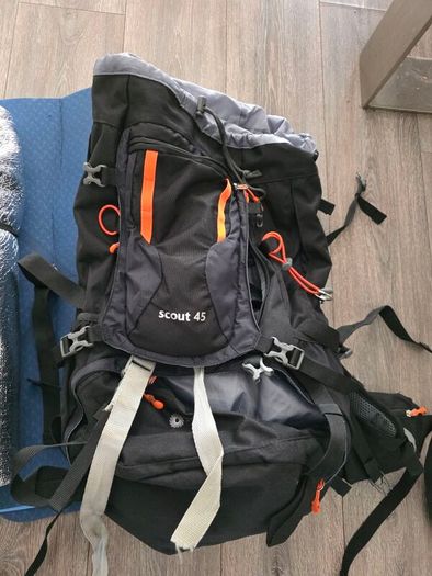 camping bag and mat