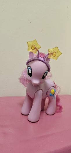 My Little Pony WALKING and TALKING PINKIE PIE Brushable G4 MLP 8 inch Talking Polish