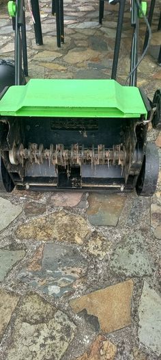 Draper moss remover and roreater