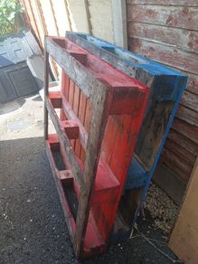 2 pallets