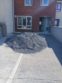 Paving grit