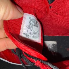 Air Jordan 1 Mid red