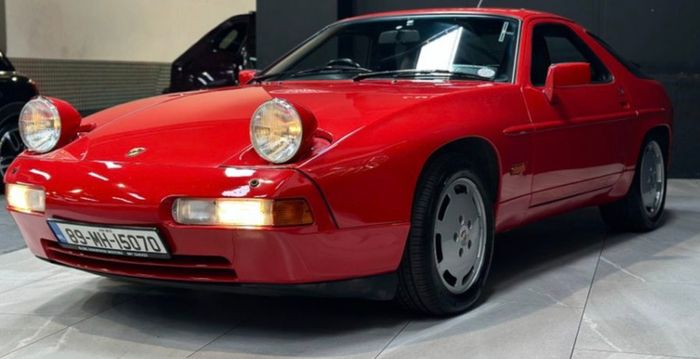 Porsche 928 S4 5.0 V8 Automatic