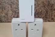 Tp LINK AV600 powerline wifi range extender signal booster kit TL-WPA 4220 and TL-PA4010P x 2