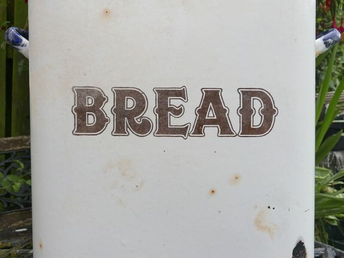 Vintage Prince & Wares White Enamel Porcelain Bread Metal Tin Box