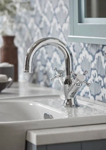 Clearance: Ashmore Basin Mixer Inc Click Waste