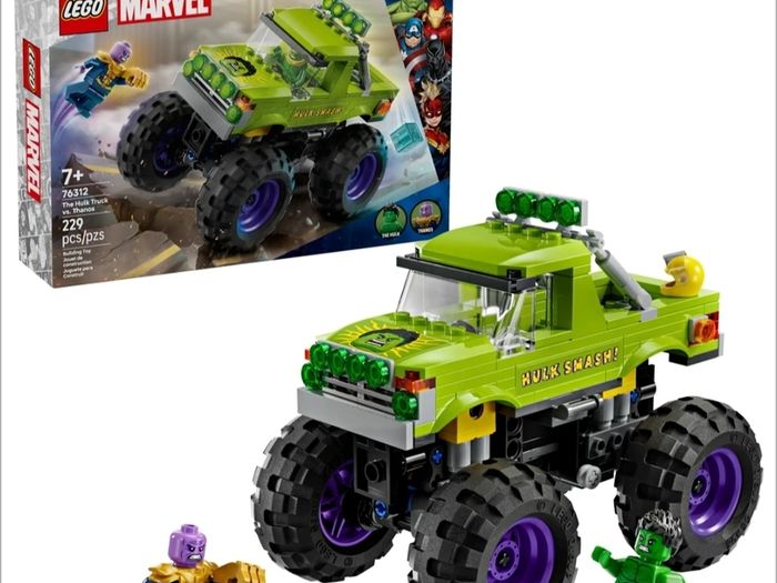 LEGO Marvel The Hulk Truck vs. Thanos