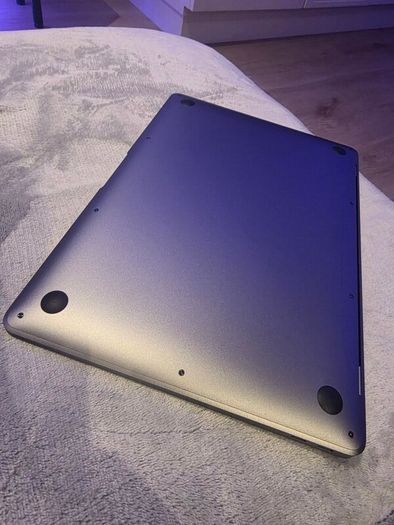 macbook Air m1 space gray (no scratches, battery health 95%)
